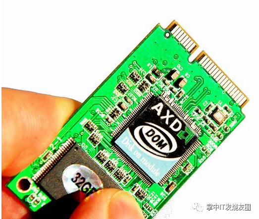 SATA接口图文详细介绍+图示主板上固态硬盘（SSD）SATA、mSATA、M.2、PCIE接口 - 第7张