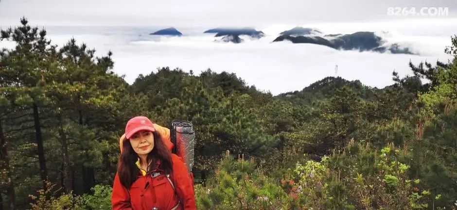 女子单人五一重装武功山全穿，狂风暴雨，云海奔涌，杜鹃娇艳，这景色绝了 - 第120张