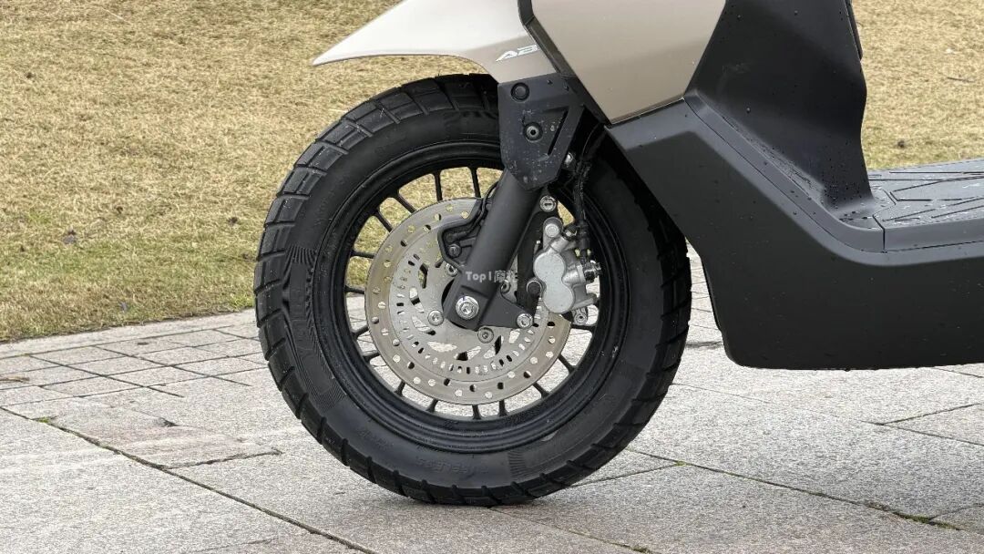 125水冷踏板，五羊本田HooRide上市，售价12980元起，还有NWG150新款 - 第19张