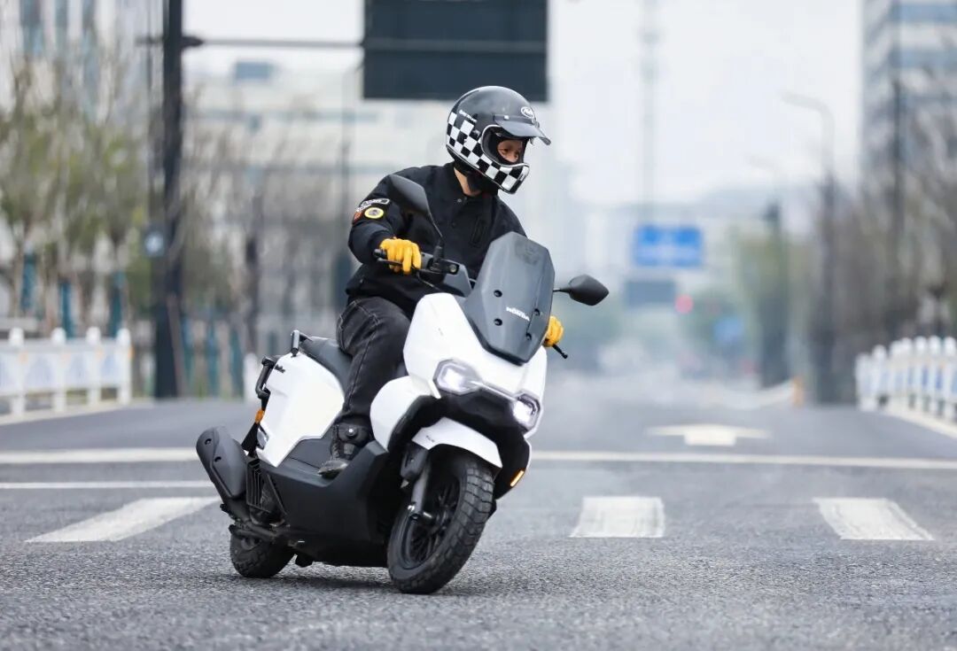 125水冷踏板，五羊本田HooRide上市，售价12980元起，还有NWG150新款 - 第22张