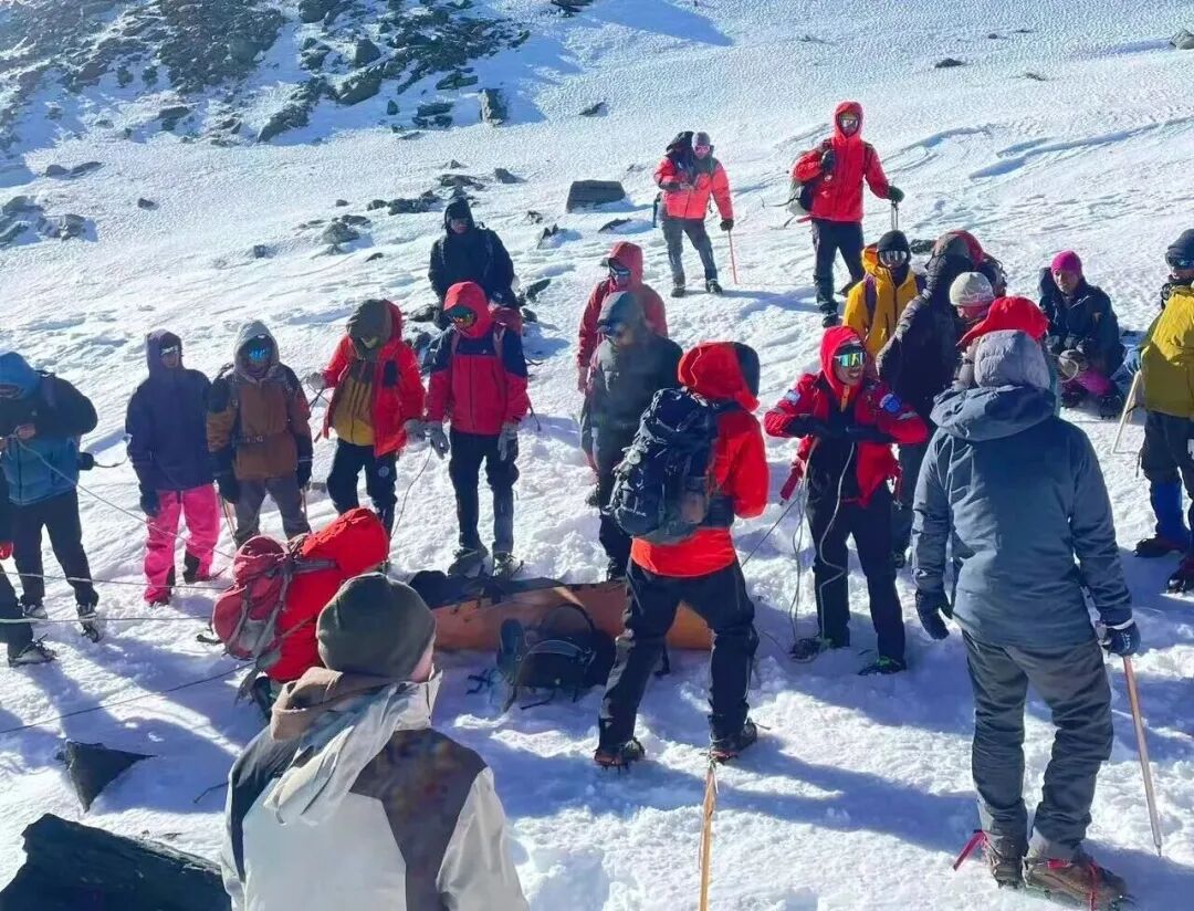 哈巴雪山八天两起坠亡，入门级雪山有腿就行？ - 第9张